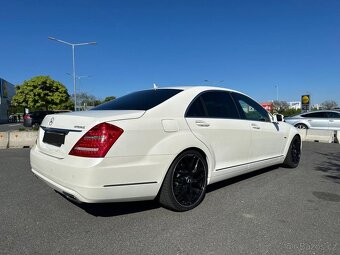 Mercedes w221 S-class S400 Hybrid. - 3