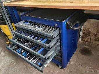 Dílenský pojízdný box BERNER s nářadím - 3
