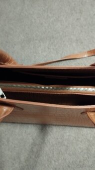 Hnědá větší kabelka - 3