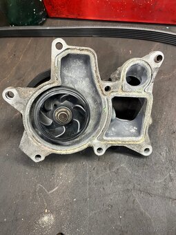 Originál Bmw Vodní pumpa e90 318d 100/105kw - 3