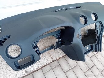 Ford Mondeo VI,2007-2015,palubní deska - 3