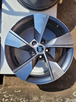 ŠKODA NIVALIS 17" - 3