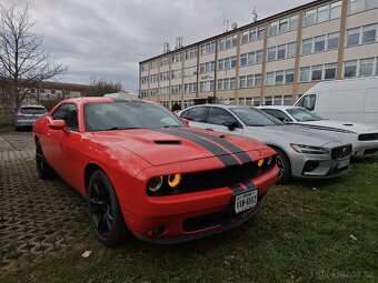 Dodge Challenger - 3