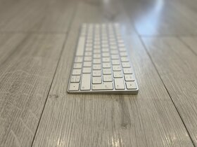Apple Magic Keyboard - 3