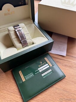 Rolex Oyster Perpetual Milgauss - 3