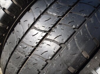 215/65/16 C 106/104T GOODYEAR - 3