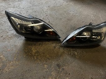 Xenony Ford Focus 2009 - 3