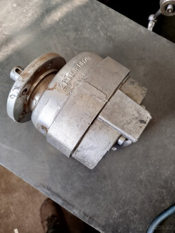 hydraulické čerpadlo 32 l,pravotočivé - 3