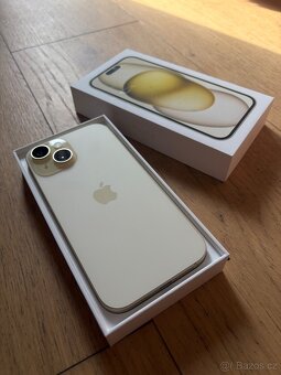 Apple iPhone 15 128GB žlutý - 3