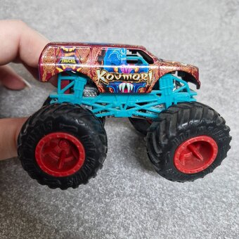 Monster truck - 3