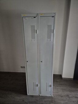 Plechová šatní skříňka dvojitá - 3