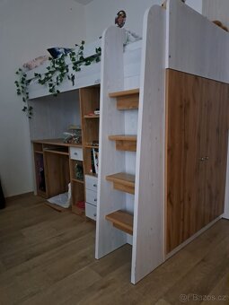 Dětská patrová postel s úložným prostorem a stolkem - 3