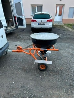 rozmetač soli a hnojiva - 3