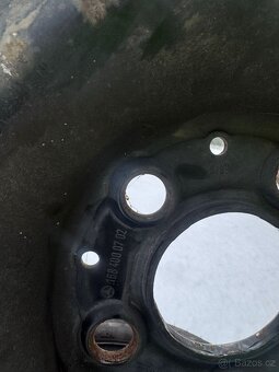 Sada zimních pneu s disky Mercedess B 15" - 195/50 r 15 - 3