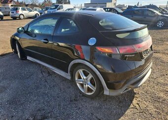 Honda Civic 2,2 i-CTDi Type S nafta manuál 103 kw - 3