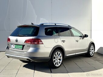 Volkswagen Passat 2.0 TDi Alltrack 4x4 DSG Kůže - 3