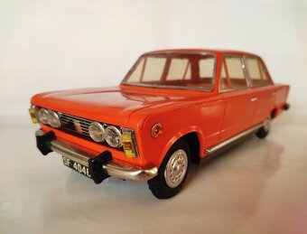 stará hračka Poľský Fiat 125p - 3