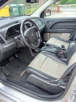 Dodge Journey 2.0 TDI (Fiat Freemont) 7 míst nová STK/ME - 3