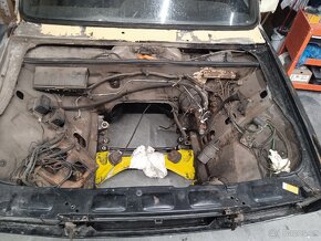 Prodám rozpracovaný projekt Lada 2107 - 3