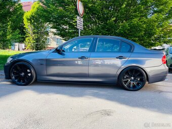 BMW e90 320i - 3