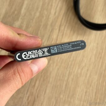Externí SSD Samsung T7 2 TB - zánovní - 3