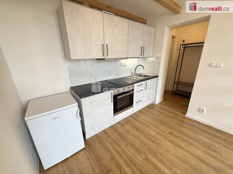 Pronájem bytu 1+kk 35 m2 P5 Smíchov po rekonstrukci loft cih - 3