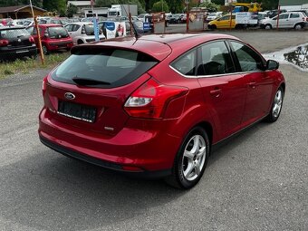 Ford Focus 1.0i 92kw, r.2012, 2.maj., serviska, STK, klima - 3
