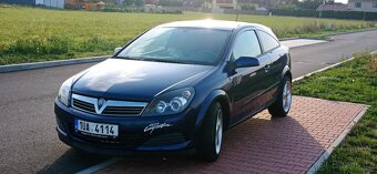 Opel Astra GTC - 3