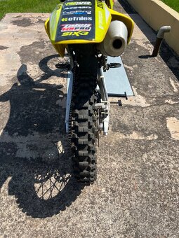 Suzuki RMZ-250 - 3