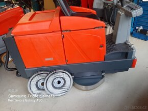 Podlahový mycí stroj Hako B 910 se sedící obsluhou - 3