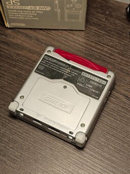 Prodám Gameboy Advance SP - 3