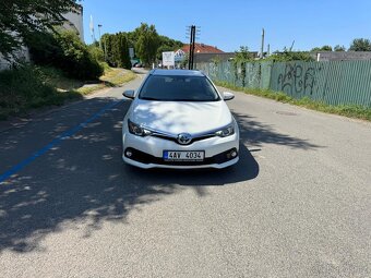 Toyota Auris Hibrid - 3