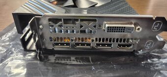 Grafika XFX Radeon RX 580 GTS XXX Edition 8GB GDDR5 - 3