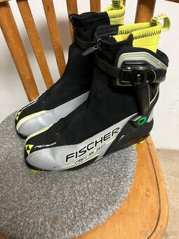 Prodám běžky Fischer RCS Skating 142cm - 3