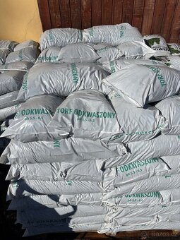 raselina hlina substrat torf perlit boruvka kanadska SLEVA - 3