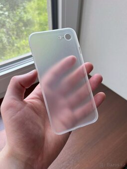 Tenké matné pouzdro -- iPhone SE 2022 / 2020 / 8 / 7 -- Nové - 3