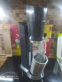 SODASTREAM CRYSTAL ČERNÝ + BOMBIČKA - BEZ SKLENĚNÉ LÁHVE - 3