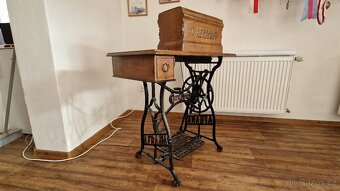 Šicí stroj šlapací - 3