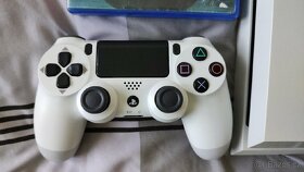 Playstation 4 White - 3