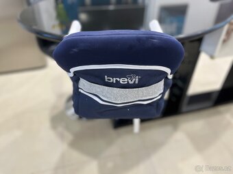 židle u stolu italské značky Brevi - 3