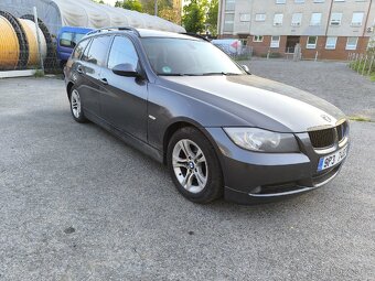 BMW e91 320i - 3