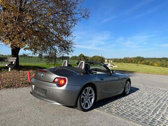 Prodam Bmw Z4 3.0 170kw 6 válců Manuální převodovka - 3