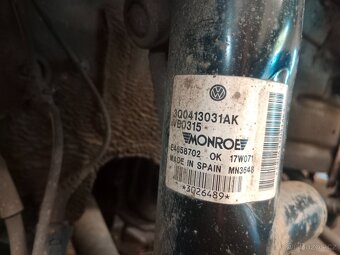 Přední náprava Superb 3  DCC podvozek 340mm brzdy - 3