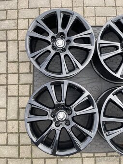 ORIGINÁL Alu Škoda ZENITH R18, 5x112 - TOP STAV - 3