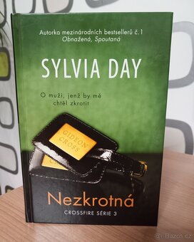Sylvia Day , série Crossfire - 3