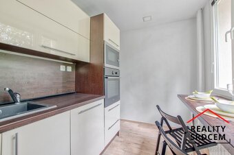 Pronájem bytu v os. vlast. o velikosti 3+1+/74 m2 na ul. Čsl - 3