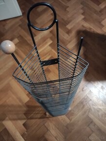 Stojan na cd - 3