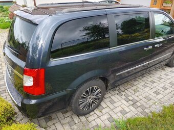 Lancia Voyager 2,8L CRD - 3
