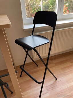Stolek NORRÅKER (IKEA, bříza) + 2 skládací židle - 3