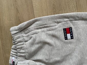 Tommy Hilfiger baggy tepláky, vel M-L, nové - 3
